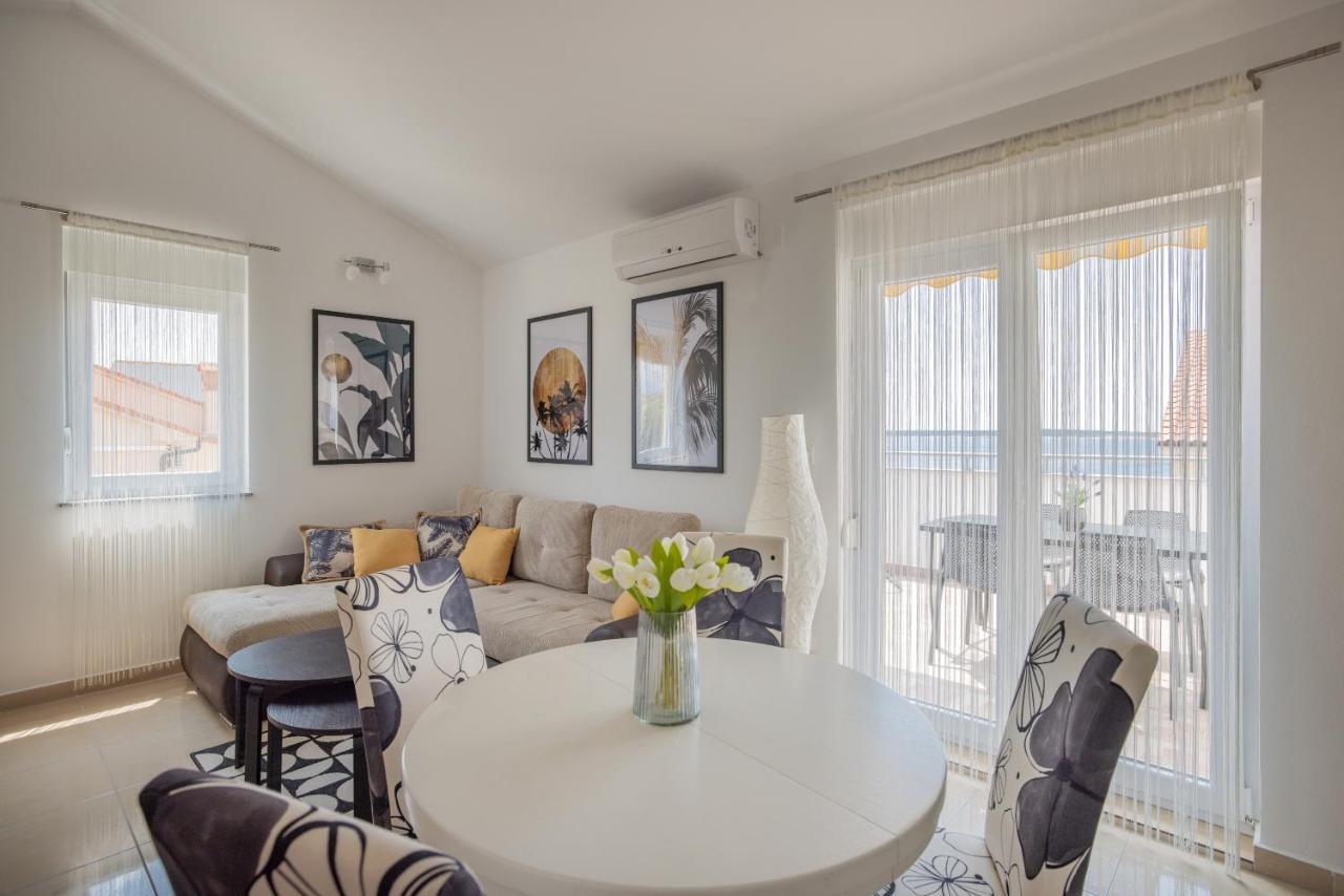 Chill 4 Real Sea View Mandre Apartment Exterior photo